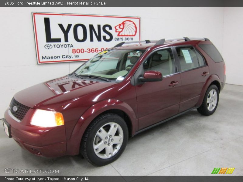 Merlot Metallic / Shale 2005 Ford Freestyle Limited AWD