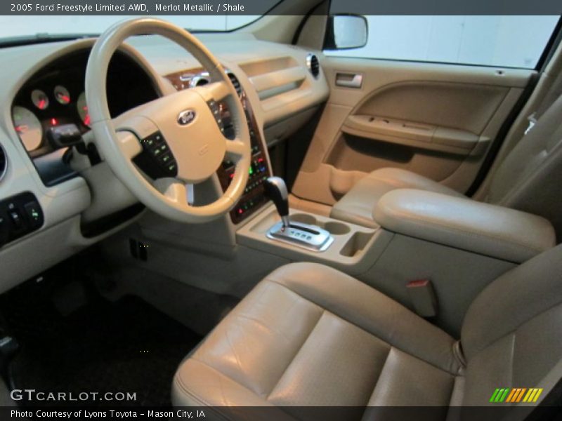 Shale Interior - 2005 Freestyle Limited AWD 