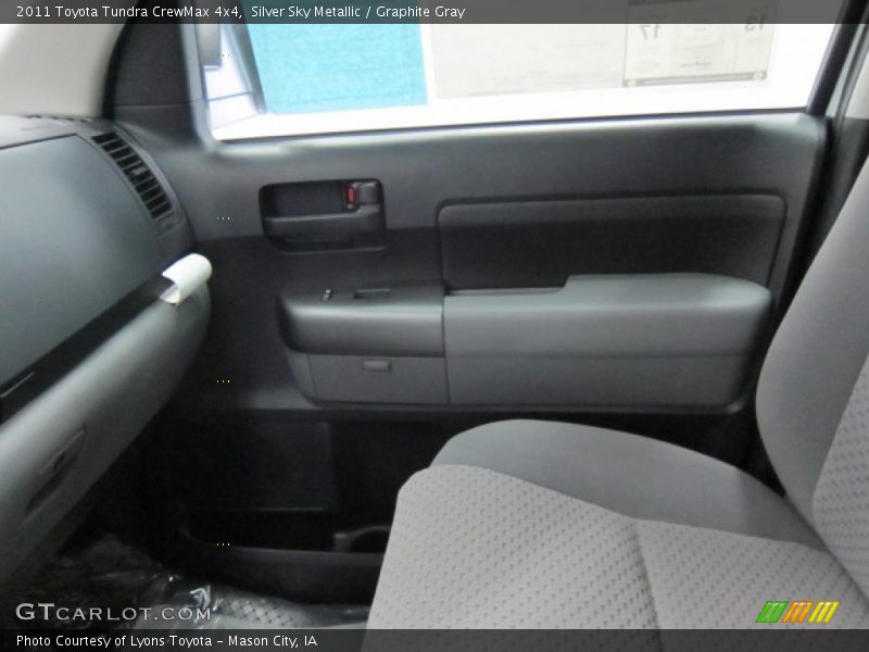 Silver Sky Metallic / Graphite Gray 2011 Toyota Tundra CrewMax 4x4