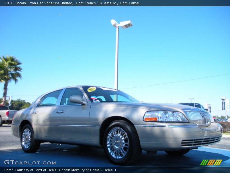 Light French Silk Metallic / Light Camel 2010 Lincoln Town Car Signature Limited