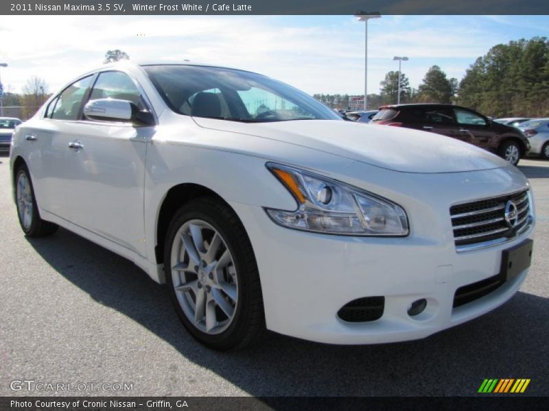 Front 3/4 View of 2011 Maxima 3.5 SV