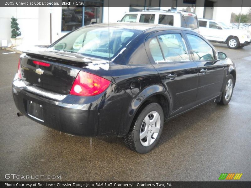 Black / Gray 2005 Chevrolet Cobalt Sedan