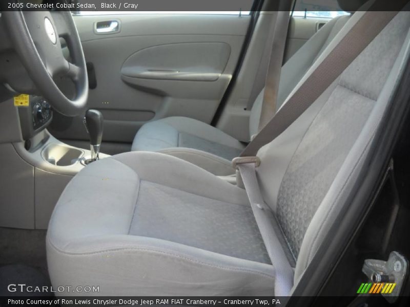 Black / Gray 2005 Chevrolet Cobalt Sedan