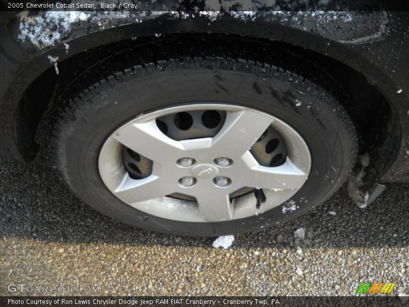 Black / Gray 2005 Chevrolet Cobalt Sedan