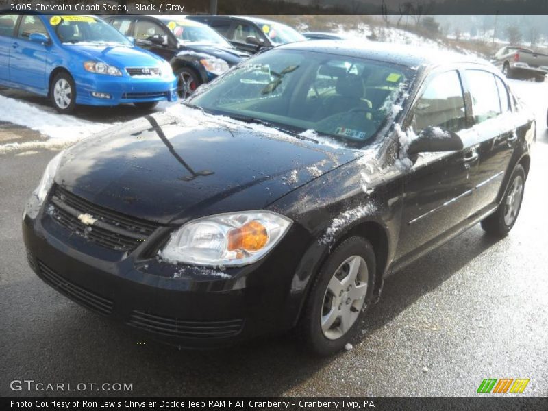 Black / Gray 2005 Chevrolet Cobalt Sedan