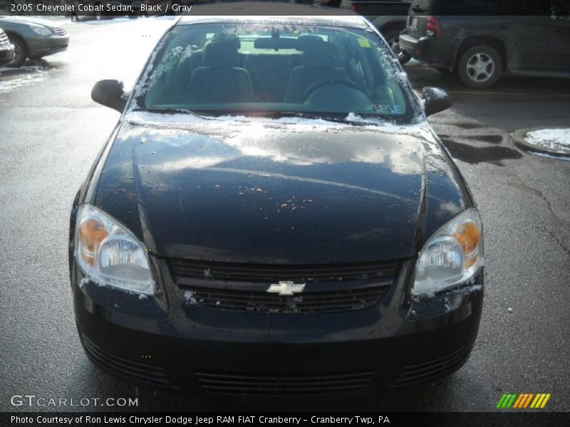 Black / Gray 2005 Chevrolet Cobalt Sedan