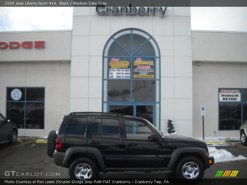 Black / Medium Slate Gray 2006 Jeep Liberty Sport 4x4