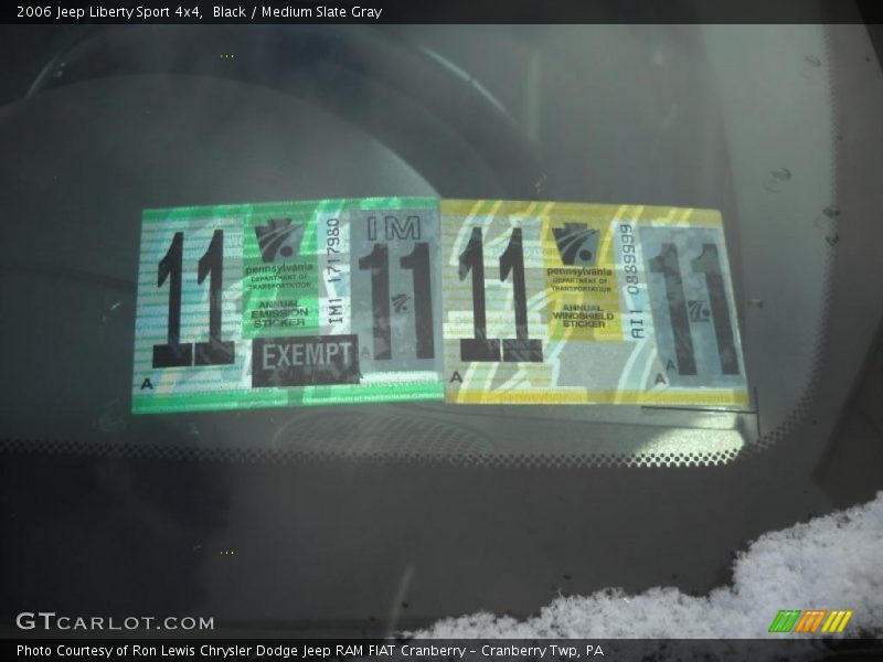 Black / Medium Slate Gray 2006 Jeep Liberty Sport 4x4
