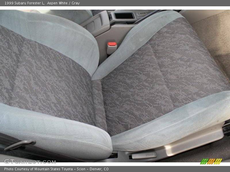 Aspen White / Gray 1999 Subaru Forester L