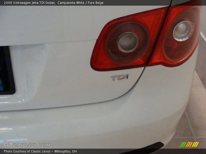 Campanella White / Pure Beige 2006 Volkswagen Jetta TDI Sedan