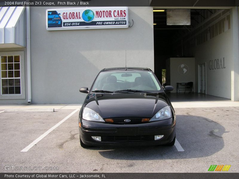 Pitch Black / Black 2004 Ford Focus ZX3 Coupe