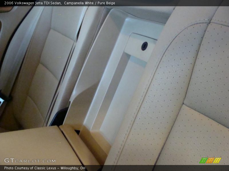 Campanella White / Pure Beige 2006 Volkswagen Jetta TDI Sedan
