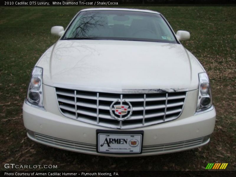 White Diamond Tri-coat / Shale/Cocoa 2010 Cadillac DTS Luxury