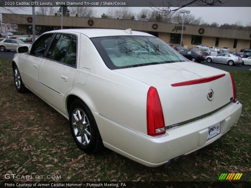 White Diamond Tri-coat / Shale/Cocoa 2010 Cadillac DTS Luxury