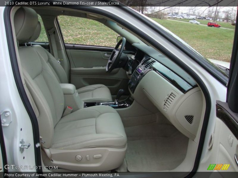 White Diamond Tri-coat / Shale/Cocoa 2010 Cadillac DTS Luxury