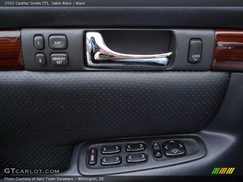 Controls of 2003 Seville STS