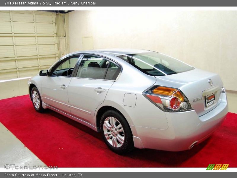 Radiant Silver / Charcoal 2010 Nissan Altima 2.5 SL