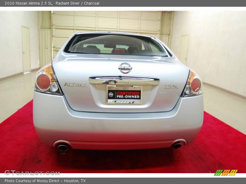 Radiant Silver / Charcoal 2010 Nissan Altima 2.5 SL