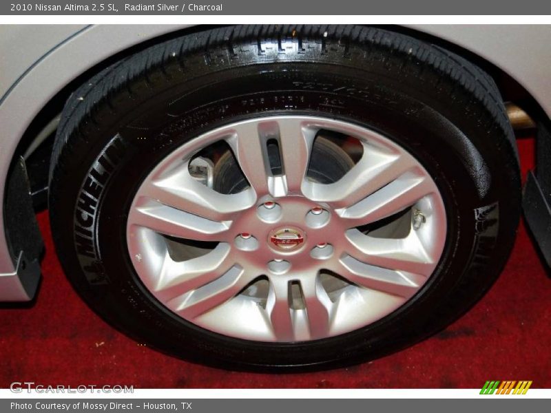 Radiant Silver / Charcoal 2010 Nissan Altima 2.5 SL