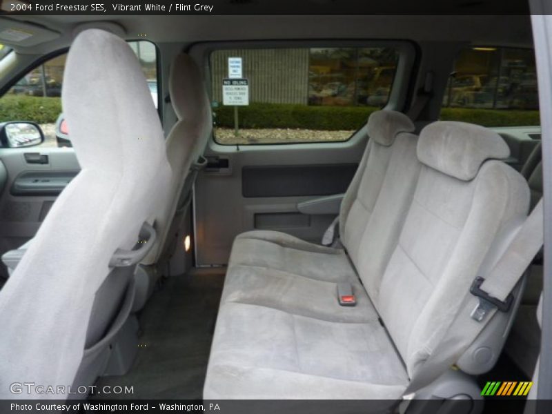 Vibrant White / Flint Grey 2004 Ford Freestar SES