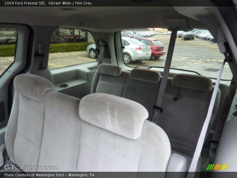Vibrant White / Flint Grey 2004 Ford Freestar SES