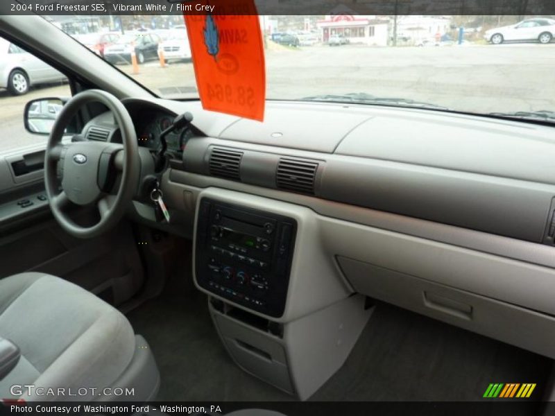 Vibrant White / Flint Grey 2004 Ford Freestar SES