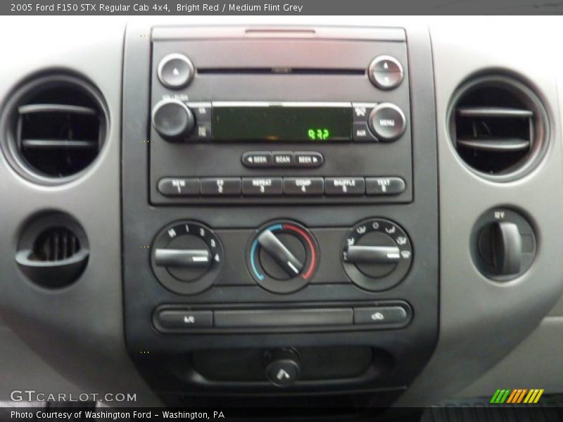 Controls of 2005 F150 STX Regular Cab 4x4