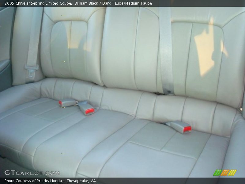  2005 Sebring Limited Coupe Dark Taupe/Medium Taupe Interior