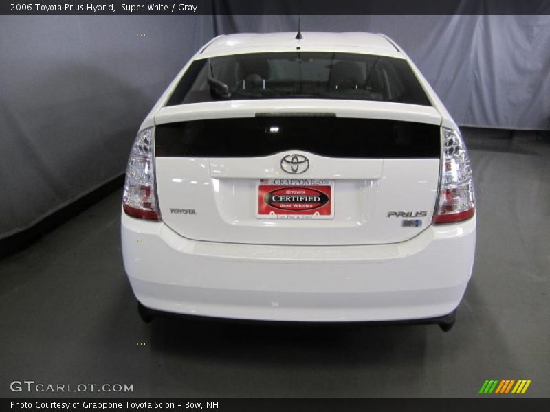 Super White / Gray 2006 Toyota Prius Hybrid