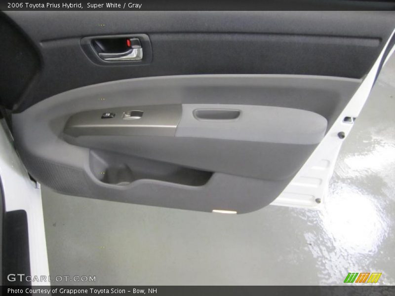 Super White / Gray 2006 Toyota Prius Hybrid