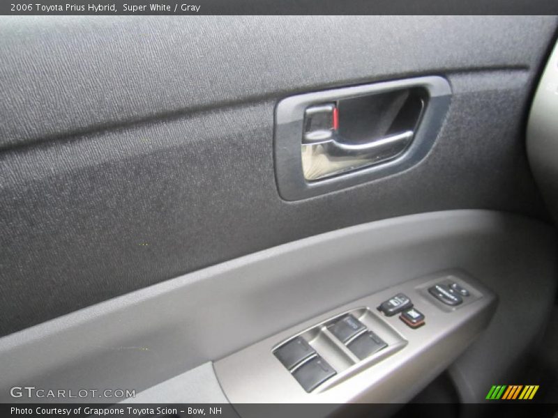 Super White / Gray 2006 Toyota Prius Hybrid