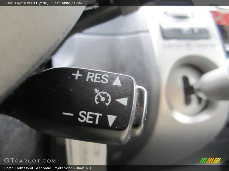 Super White / Gray 2006 Toyota Prius Hybrid