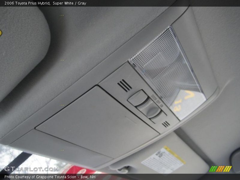 Super White / Gray 2006 Toyota Prius Hybrid