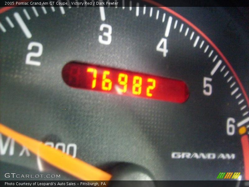 Victory Red / Dark Pewter 2005 Pontiac Grand Am GT Coupe