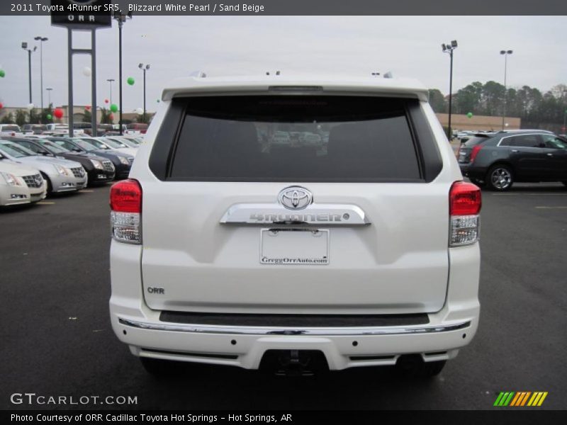Blizzard White Pearl / Sand Beige 2011 Toyota 4Runner SR5