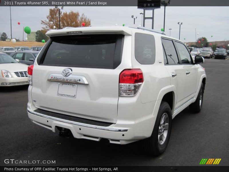Blizzard White Pearl / Sand Beige 2011 Toyota 4Runner SR5
