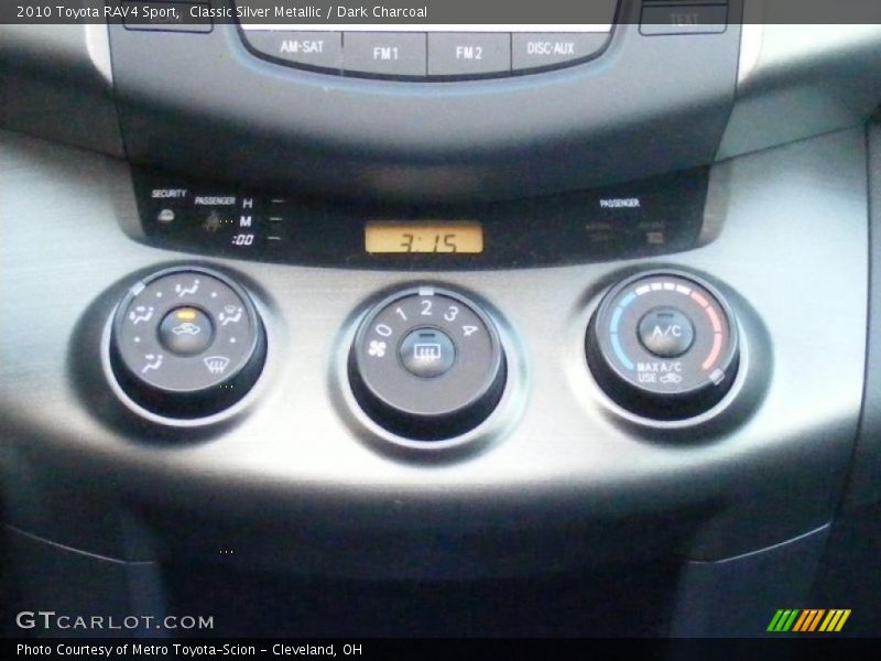 Controls of 2010 RAV4 Sport