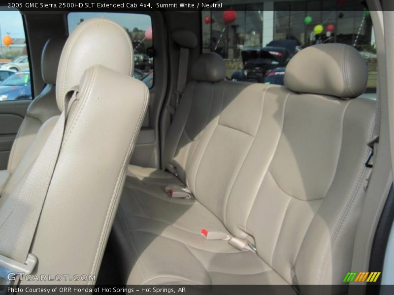 Summit White / Neutral 2005 GMC Sierra 2500HD SLT Extended Cab 4x4