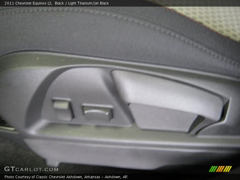 Black / Light Titanium/Jet Black 2011 Chevrolet Equinox LS