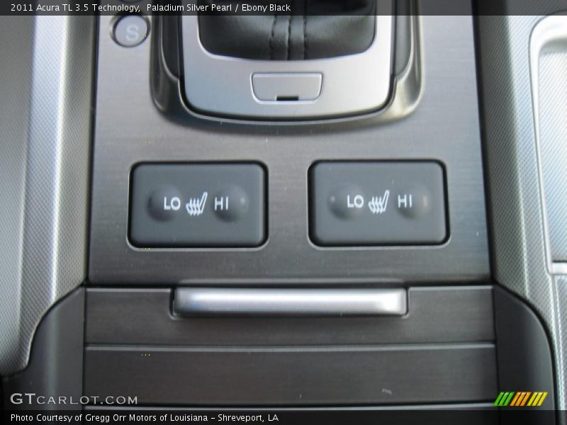Controls of 2011 TL 3.5 Technology
