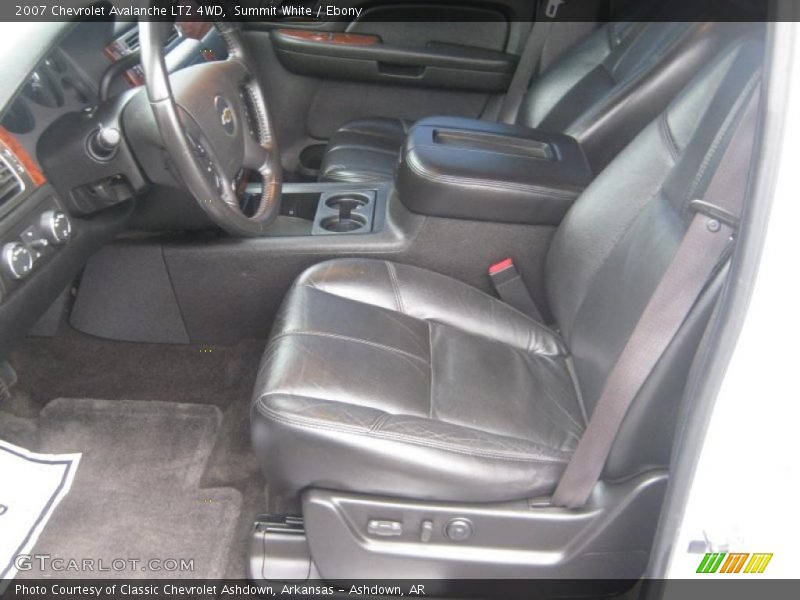 Summit White / Ebony 2007 Chevrolet Avalanche LTZ 4WD