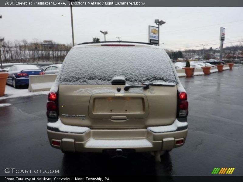 Sandstone Metallic / Light Cashmere/Ebony 2006 Chevrolet TrailBlazer LS 4x4