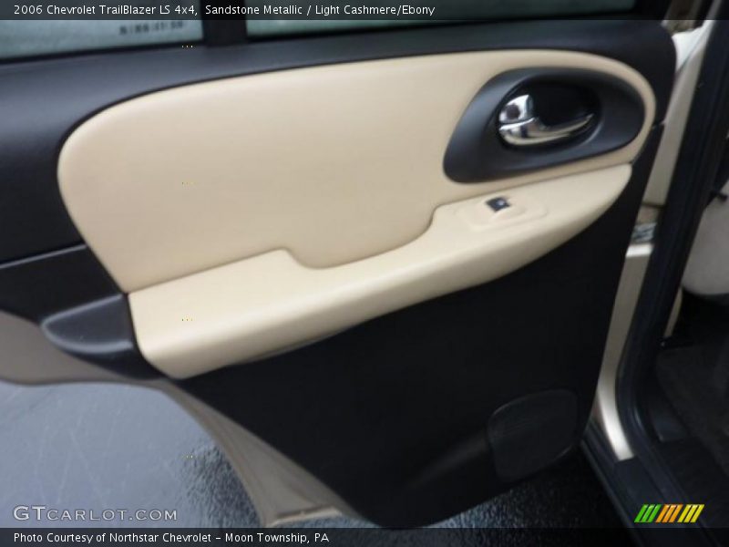 Sandstone Metallic / Light Cashmere/Ebony 2006 Chevrolet TrailBlazer LS 4x4