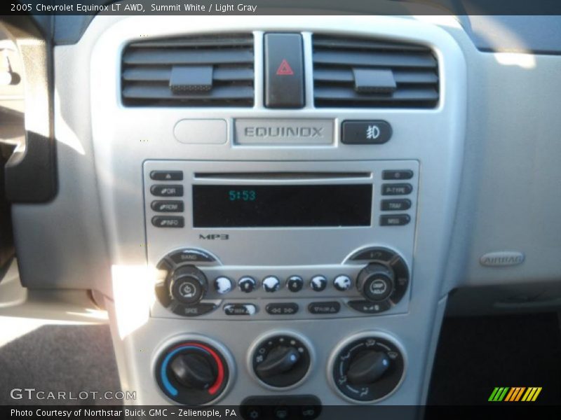 Summit White / Light Gray 2005 Chevrolet Equinox LT AWD