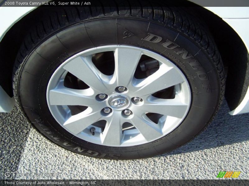 Super White / Ash 2008 Toyota Camry XLE V6