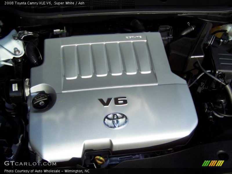 Super White / Ash 2008 Toyota Camry XLE V6
