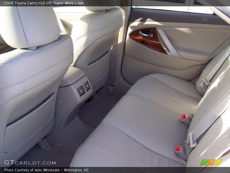 Super White / Ash 2008 Toyota Camry XLE V6