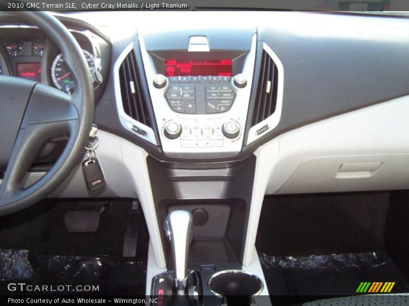 Cyber Gray Metallic / Light Titanium 2010 GMC Terrain SLE