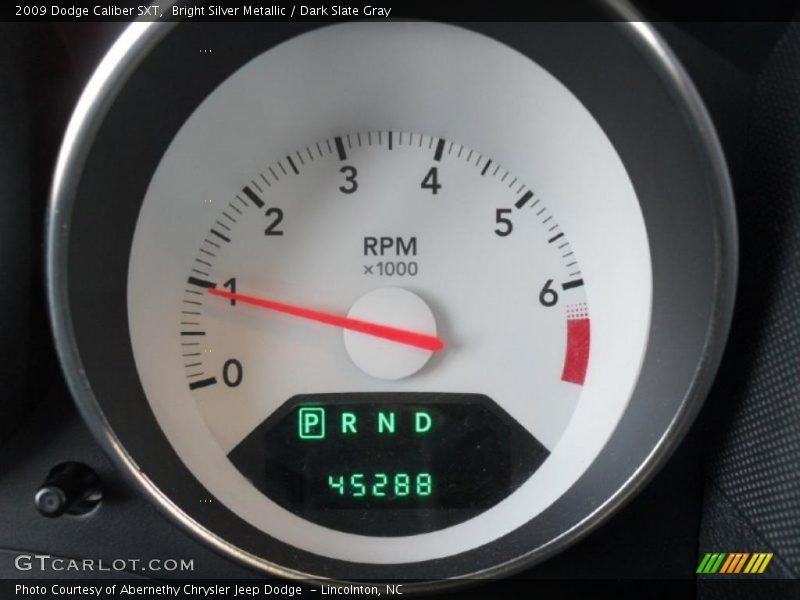 Bright Silver Metallic / Dark Slate Gray 2009 Dodge Caliber SXT