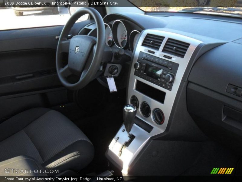 Bright Silver Metallic / Dark Slate Gray 2009 Dodge Caliber SXT